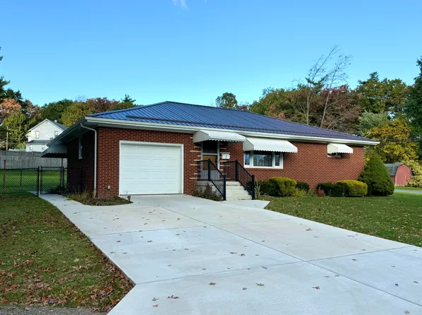 2 Elm Dr, Brookville, PA 15825