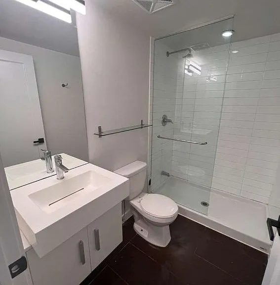 420 Lake Shore Blvd W #2 — Photo 6