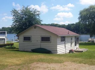 2717 Hemlock Rd, Quincy, MI 49082