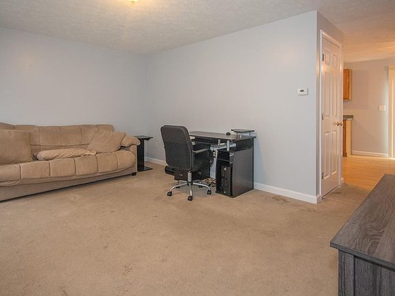 5th image of 14 Litchfield St #14