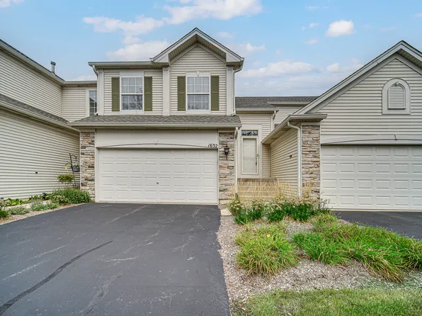 1632 Fredericksburg Ln, Aurora, IL 60503