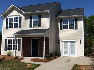 5640 Harrington Village Dr, Winston Salem, NC 27105