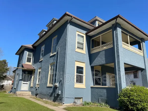 404 E Prospect Ter, Freeport, IL 61032