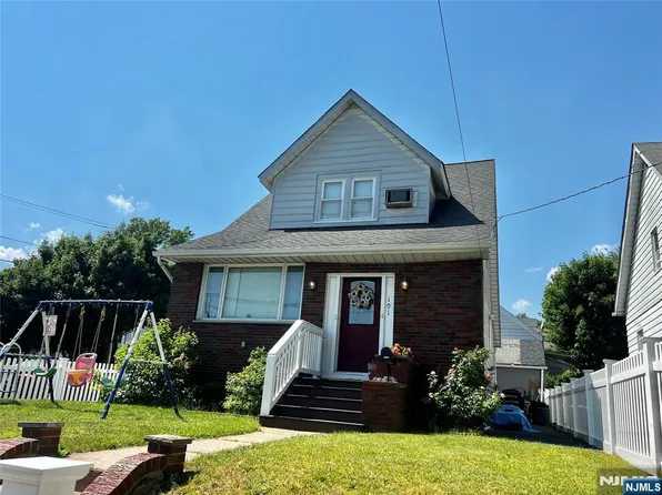 103 Chamberlain Ave, Paterson, NJ 07502