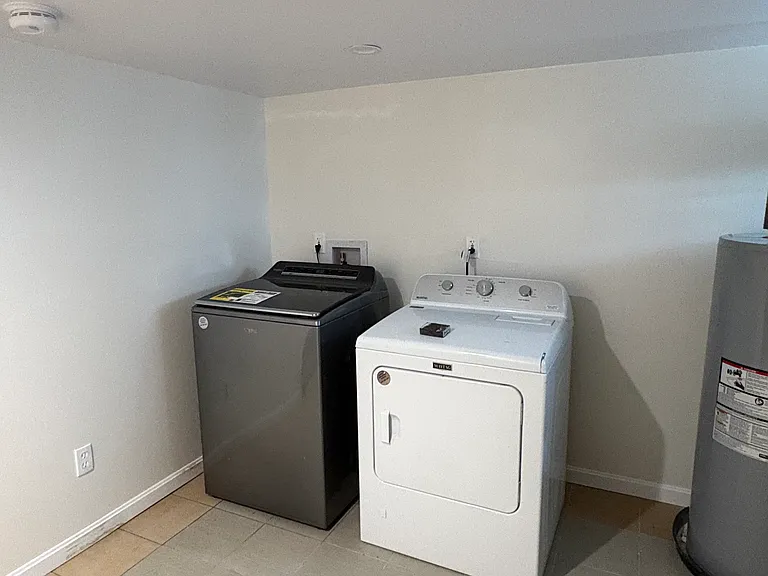209 S Chapel St — Photo 26