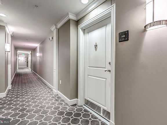 5th image of 2655 Prosperity Ave APT 106