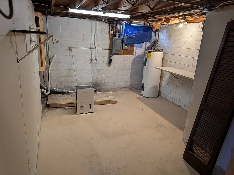 3603 Crestview Dr — Photo 10