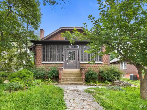 870 Tuxedo Blvd, Saint Louis, MO 63119