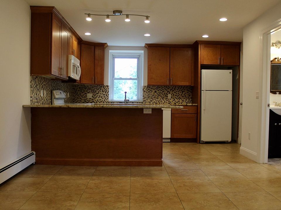 1st image of 64 Washington Ave N #1