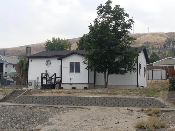 812 2nd St, Asotin, WA 99402