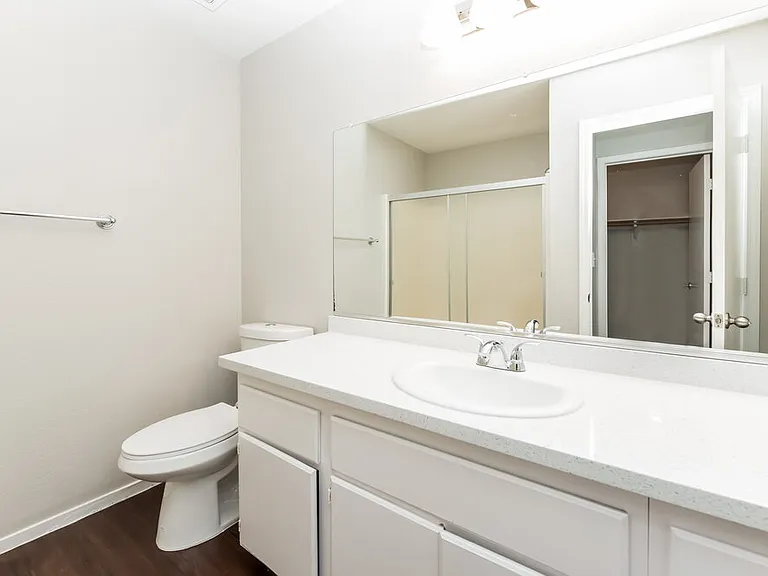 3009 Honeysuckle Ave — Photo 12
