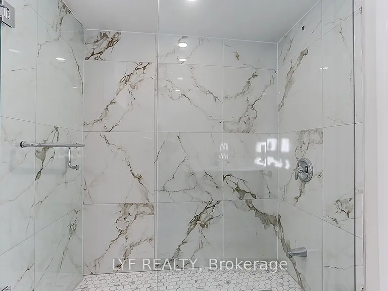 54 Camwood Cres #6 — Photo 16