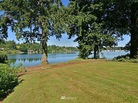 5th image of 2145 E Phinney Bay Dr