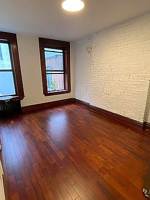 1st image of 1091 2nd Ave #3R