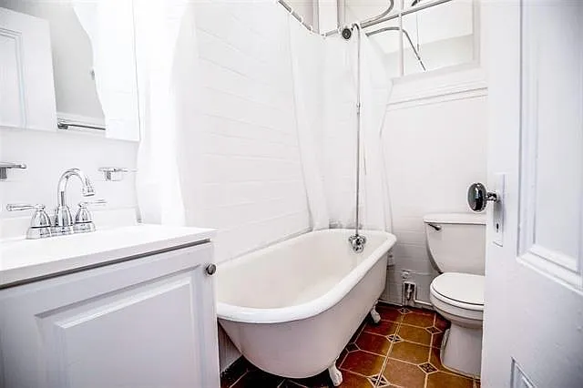 332 Hudson St #3 — Photo 5