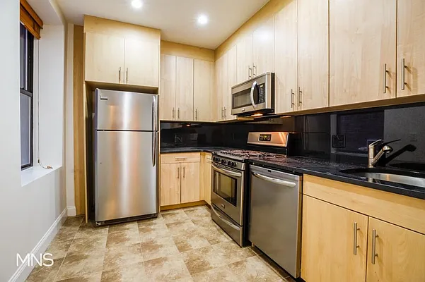 Rented by MNS Marketing | media 75