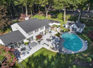 340 E Circle Dr, Muskegon, MI 49445