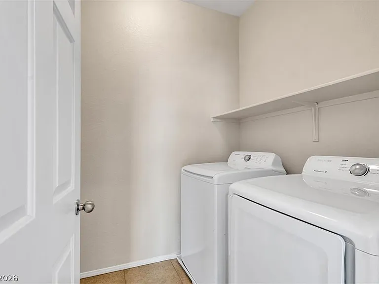 7658 Engleberg Ave — Photo 24