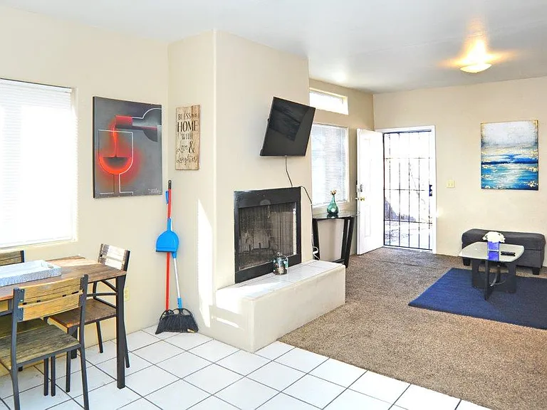 1109 N Camilla Blvd #2 — Photo 11