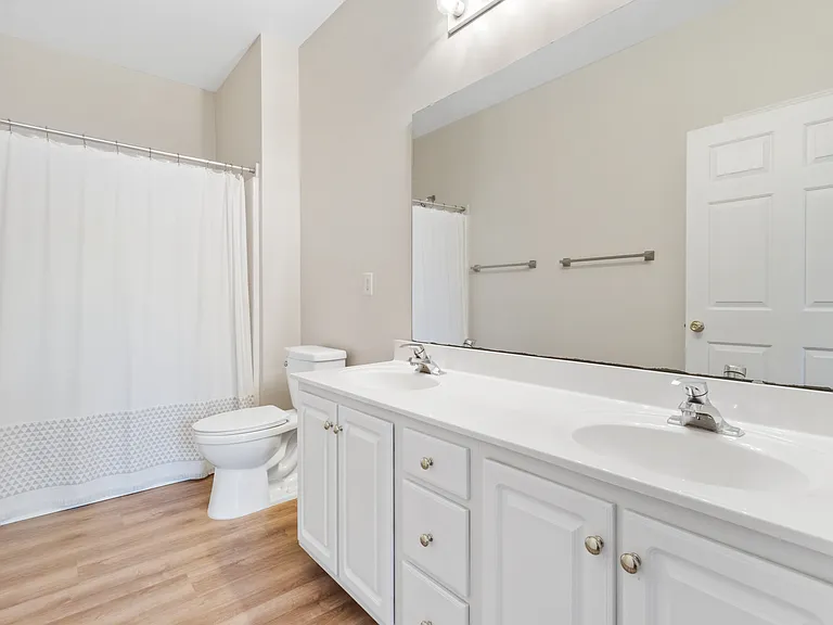 5006 Carleton Dr #77 — Photo 17