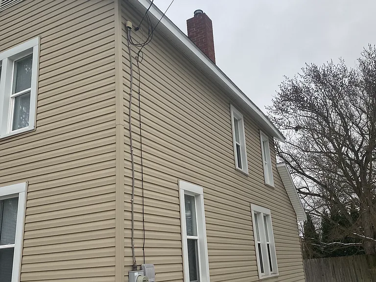 335 McKinley Ct — Photo 2