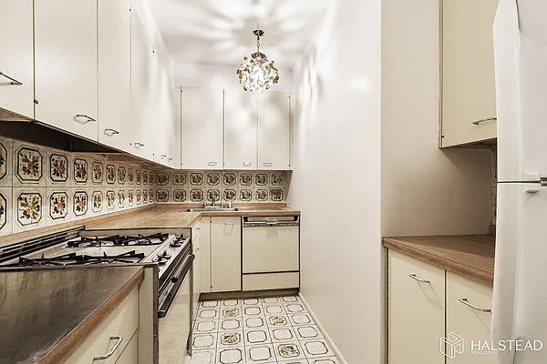 Sold by Halstead Real Estate | media 3