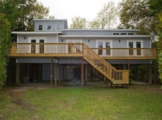121 Doe Dr, Emerald Isle, NC 28594