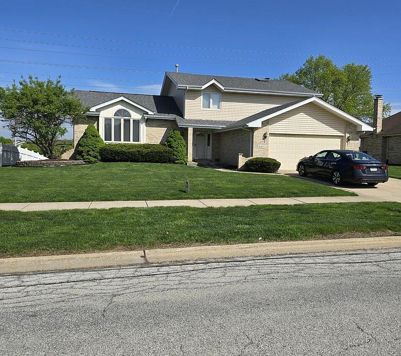 1st image of 8413 Brookside Glen Dr