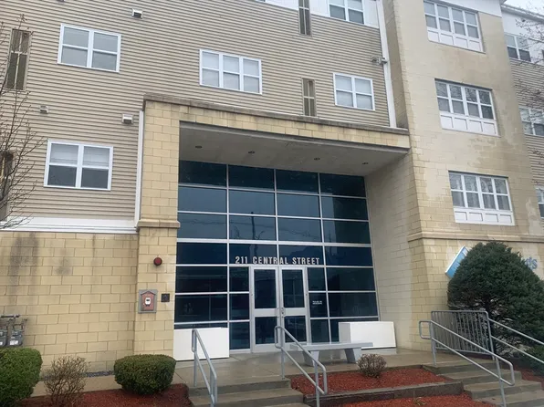 211 Central St APT A301, Norwood, MA 02062