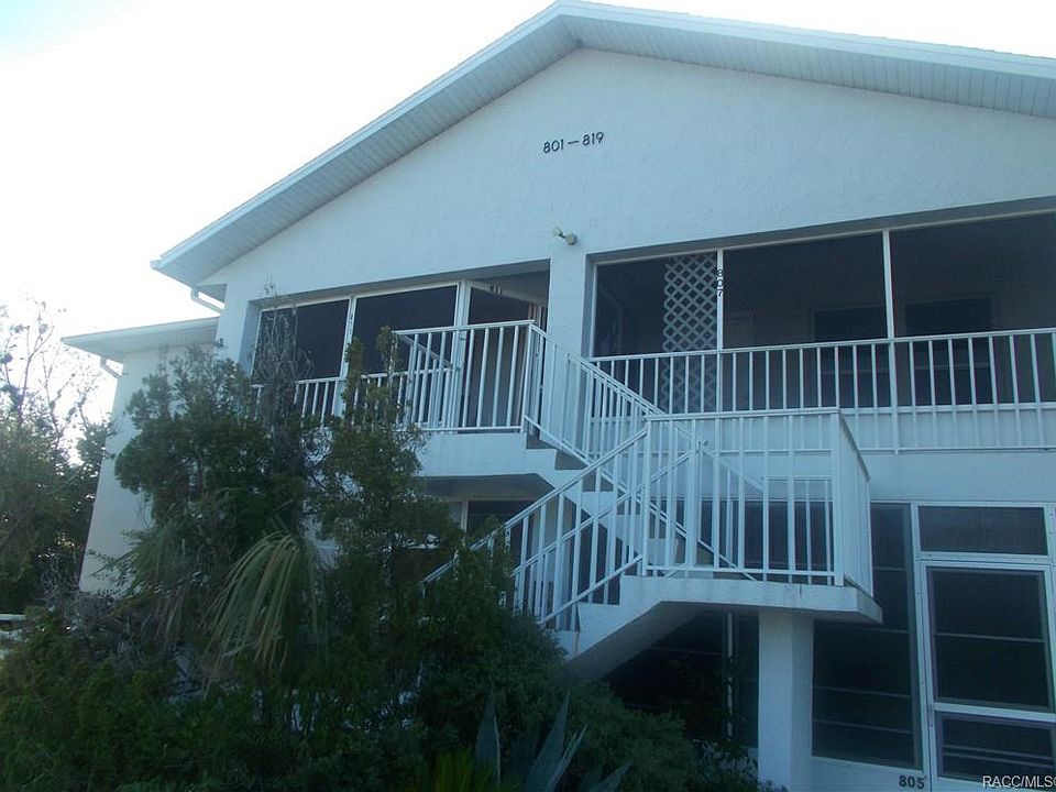 1st image of 811 SE Mayo Dr