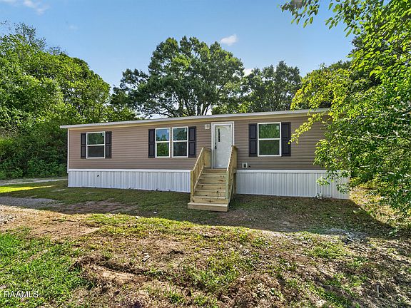 3rd image of 2803 Bonin Rd