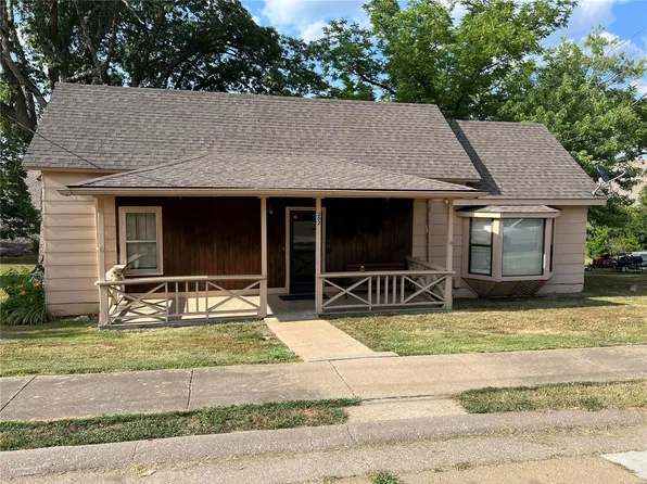 202 Buckley St, Park Hills, MO 63601