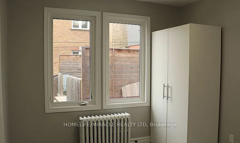 78 5th St #4 — Photo 9