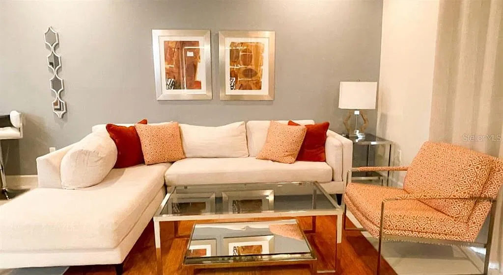3 bed, 3.0 bath, 1512 sqft, $2,350 — Photo 3