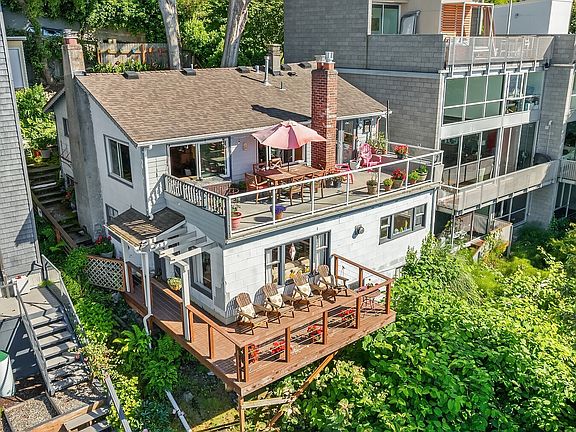 2nd image of 2115 Bonair Drive SW