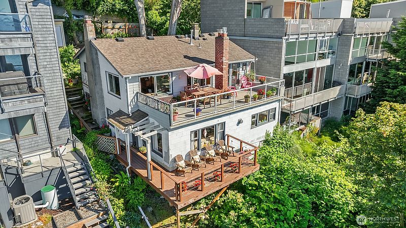 2nd image of 2115 Bonair Drive SW