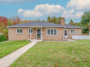 1105 Grandview Dr, Jeannette, PA 15644