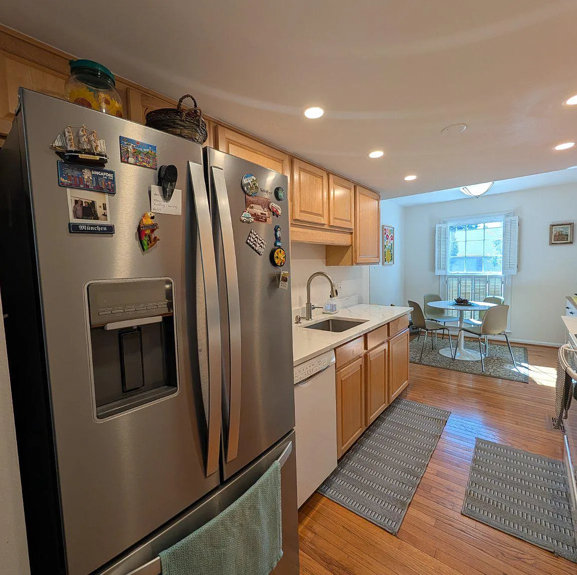 3 bed, 4.0 bath, 1760 sqft, $3,600 — Photo 3