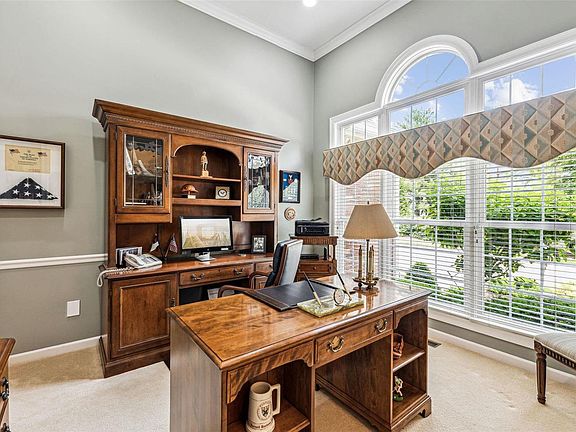 4th image of 53 Picardy Hill Dr