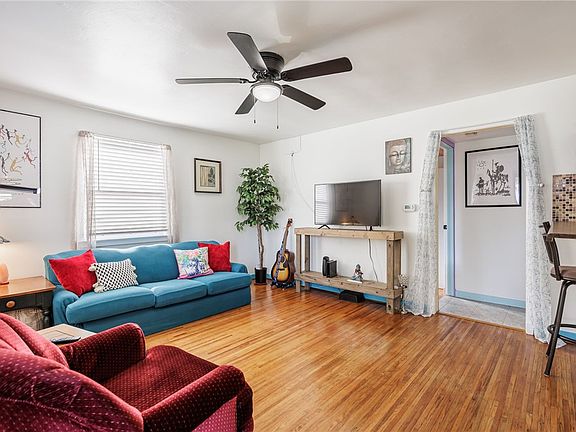 3rd image of 379 Leonard Rd
