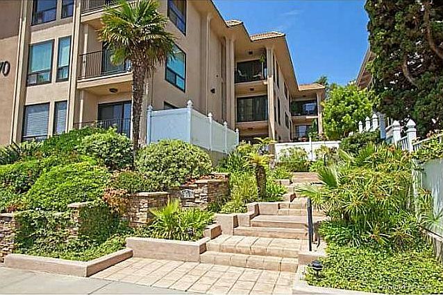 1st image of 370 Rosecrans St APT 202