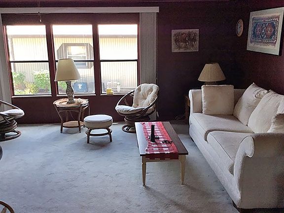 3rd image of 239 Las Palmas Blvd
