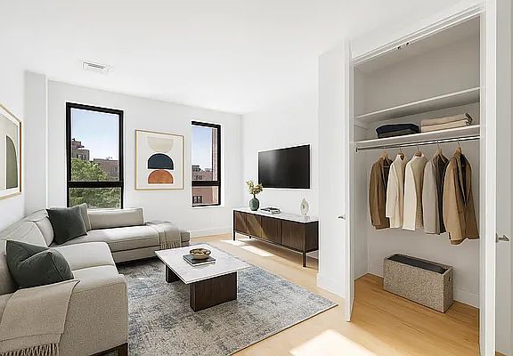 3rd image of 220 Franklin St #3