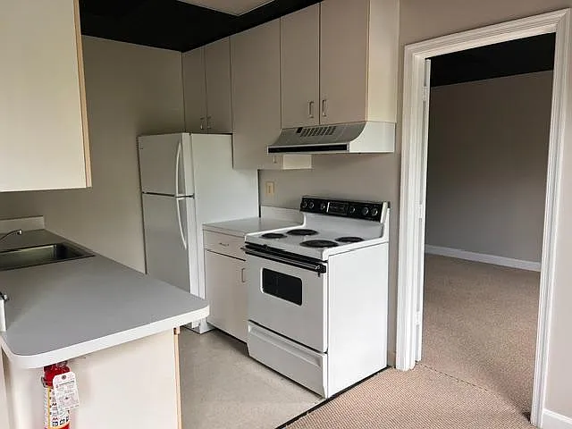 555 Main Street Unit B - 585-347-1 Bed (Unrenovated) — Photo 1