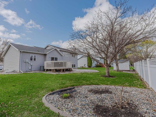 3001 38th Ave S, Fargo, ND 58104