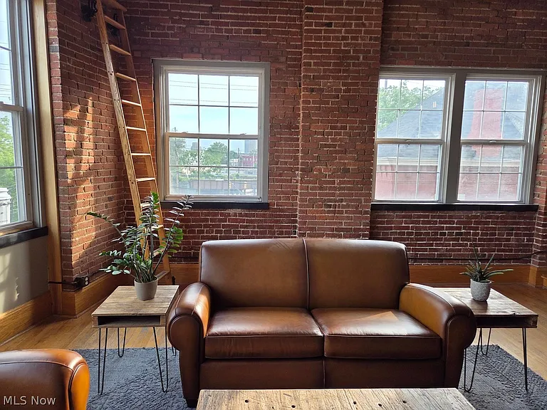 1667 E 40th St #3G — Photo 13
