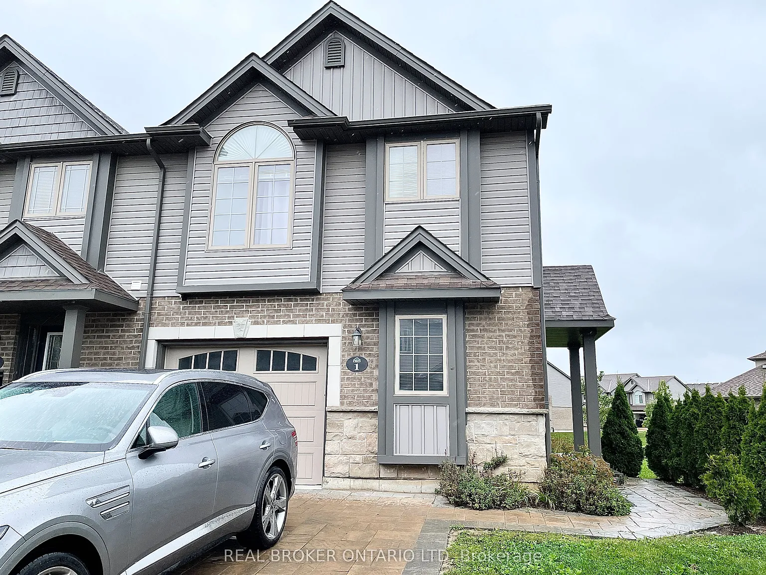 3 bed, $2,600 — Photo 1