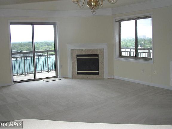 2nd image of 901 N Monroe St APT 1210