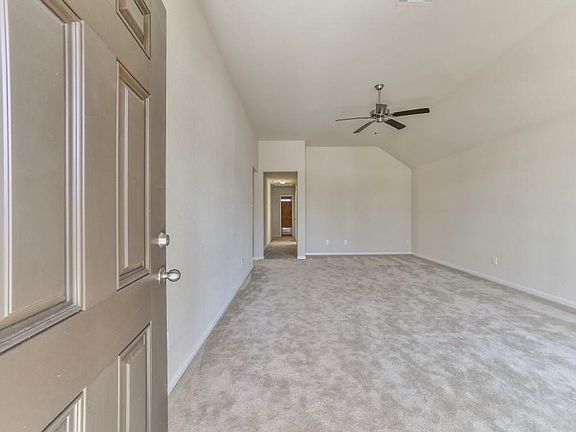 3rd image of 14910 Holland Grove Ct
