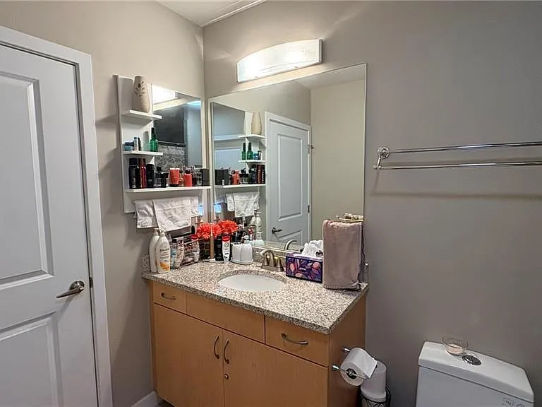400 W Peachtree St NW #2905 — Photo 22